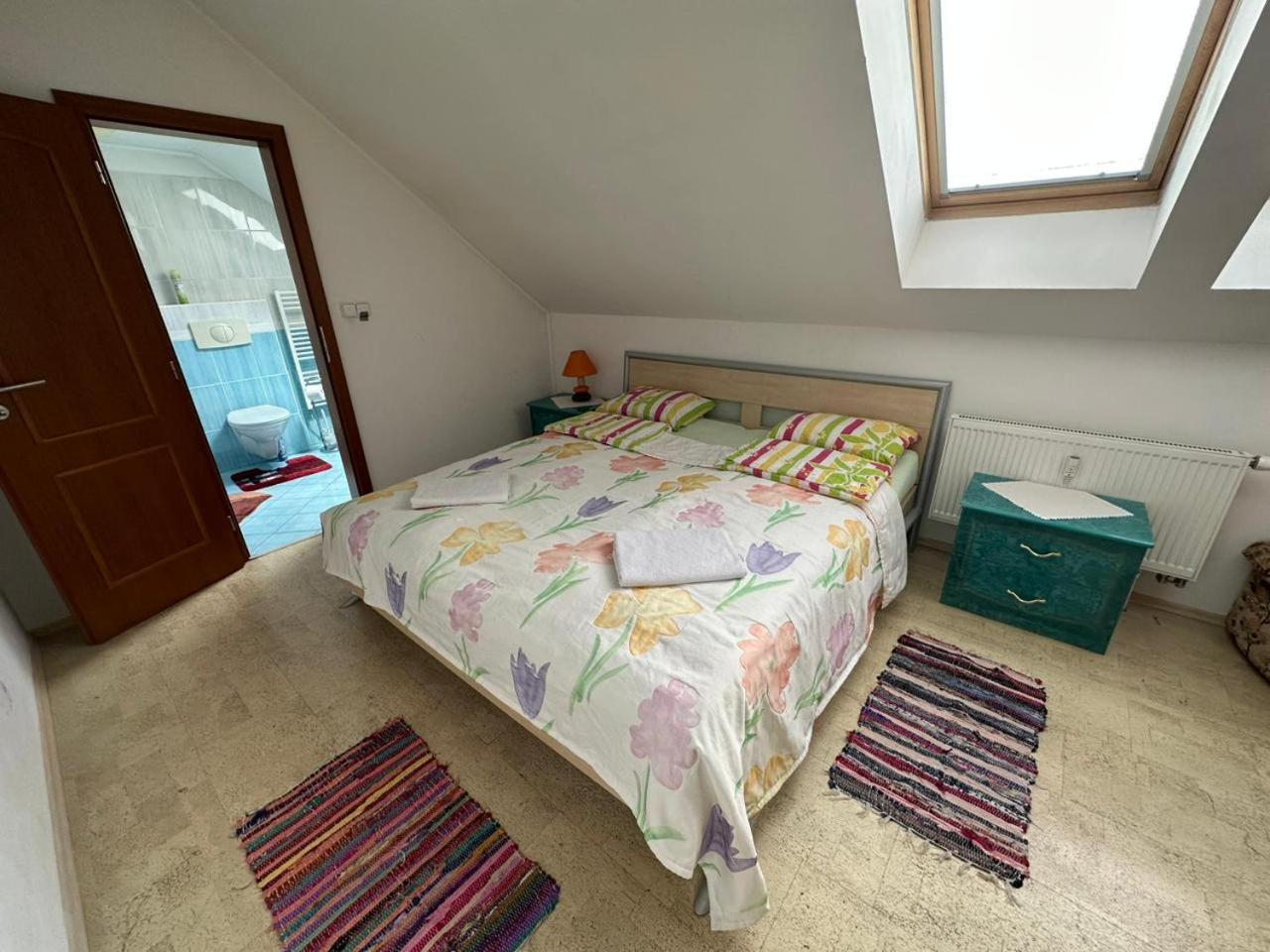 Apartment Lilianna Karlovy Vary Szoba fotó